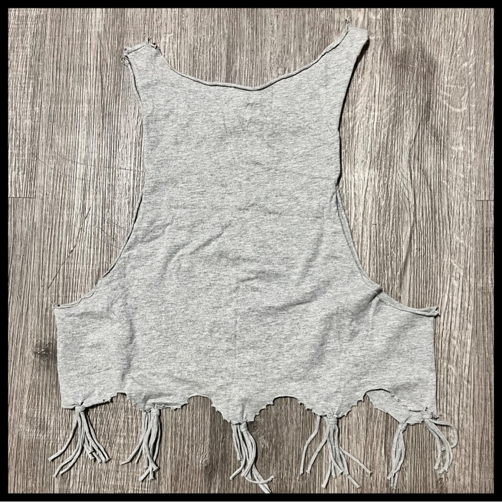 CUSTOMIZED “PLAY” CDG HEART SHIRT - Picture 2 of 3